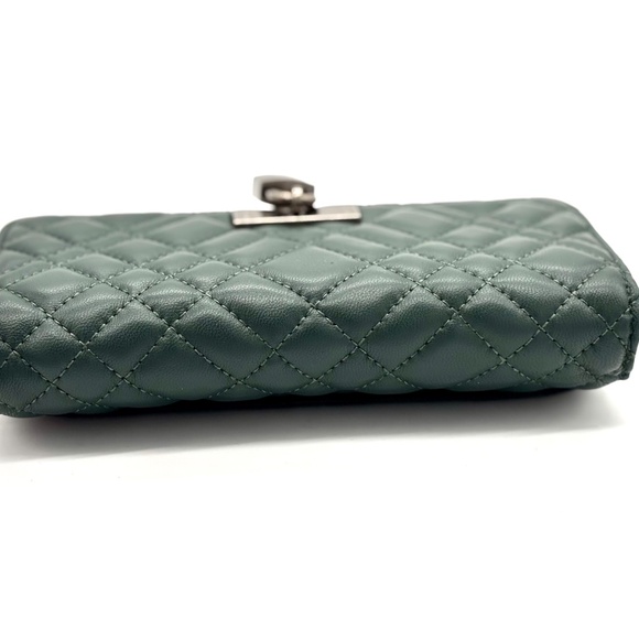 KURT GEIGER Brixton Lock Charm Green Leather Chain Wallet NWOT - Picture 8 of 8